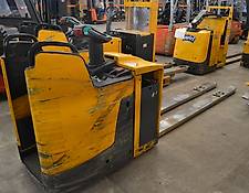 Jungheinrich ERE 225 // 2.400 mm lange Gabeln / guter Zustand