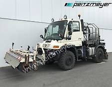 Mercedes-Benz Unimog U 400 m. Kehrbesen und Asphalt/Bitum-Spri Mercedes-Benz Unimog U 400 m. Kehrbesen und Asphalt/Bitum-Spri
